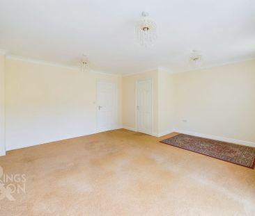 Bullfinch Drive, Harleston - Photo 2