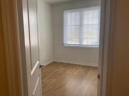 For Lease - 157 Rustle Woods Avenue, Markham, Ontario - Photo 5