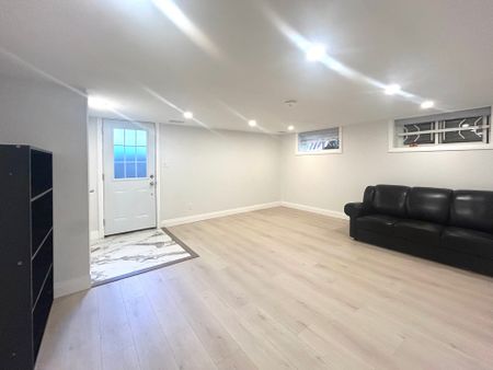 For Lease - 27 Frances Crescent, Toronto, Ontario - Photo 5