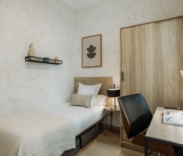 Room in a shared 4-bedroom apartment for rent in La Sagrada Família. - Foto 5