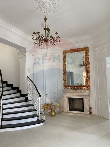 Vilă cu 12 camere de închiriat Lascăr Catargiu 30 - Fotografie 2