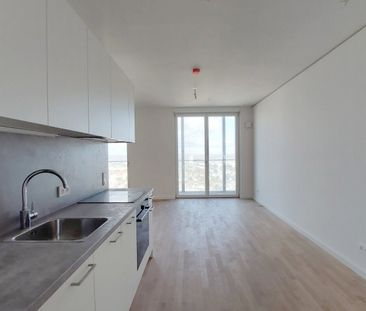 Erstbezug I TOWER HOMES bei der U1 *Rooftop-Pool inklusive* - Photo 1