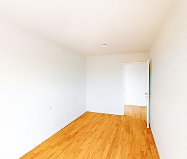 *Jetzt Umzugsbonus sichern!* Hoch hinaus! Großzügige 4-Zimmer-Wohnung mit Dachterrasse - Photo 2