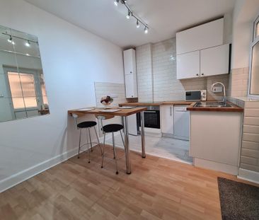 1 bedroom flat to rent - Photo 5