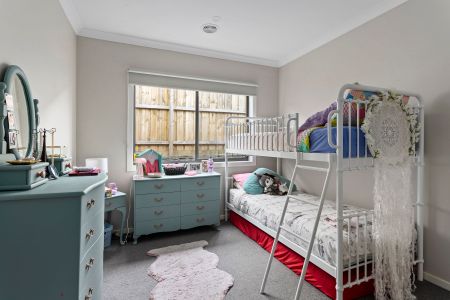 Immaculate Modern Home with Wide Side Access - Photo 4