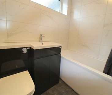 1 Bedroom Apartment To Let - Photo 5