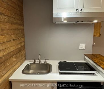 50 Reginald Crescent #Basement - Photo 5