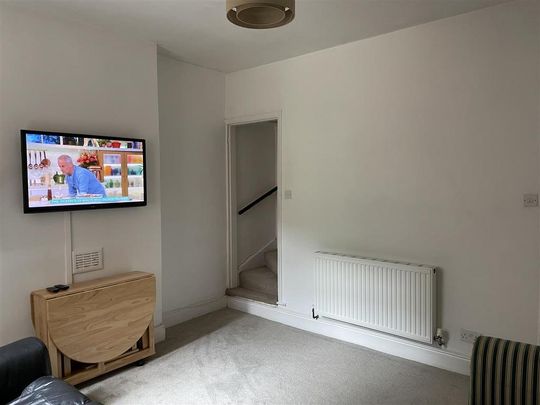 3 bedroom terraced house to rent - Photo 1