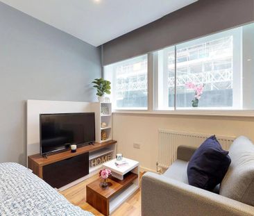 Studio to rent - Photo 2