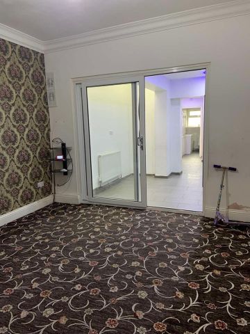 3 Bed Terraced House, Village Road, B6 - Photo 4