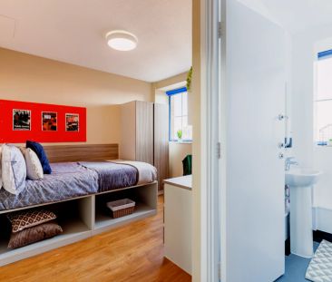 Silver Ensuite - Photo 6