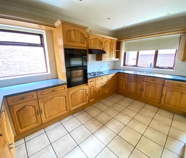 4 bedroom detached house to rent - Photo 6