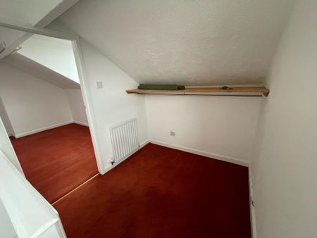2 bedroom terraced house to rent - Photo 3