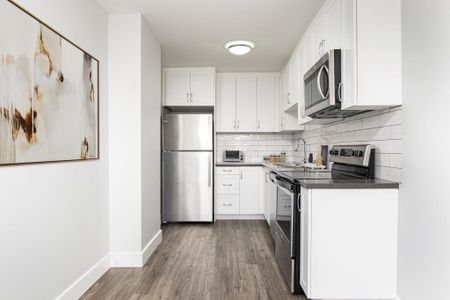 Greenview Apartments - Photo 4