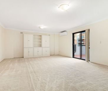 Spacious 2-Bedroom Apartment in the Heart of Rockdale - Photo 1
