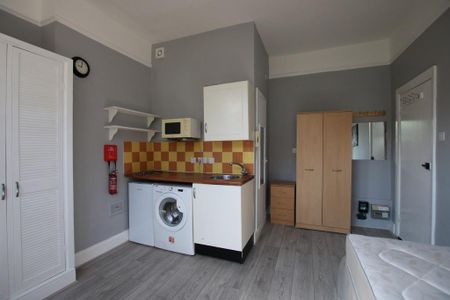 Studio to rent - Photo 3