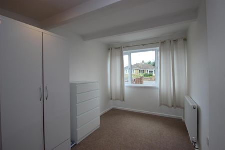 1 bedroom in a house share to rent - Photo 4