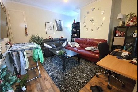 2 Bedroom House Hyde Park Leeds - Photo 4