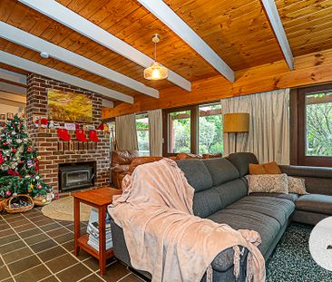 76 Crozier Circuit, Kambah ACT 2902 - House For Rent | Domain - Photo 3