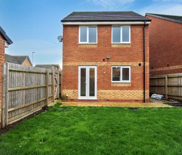 3 bedroom detached house to rent - Photo 3