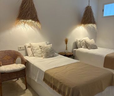 Stunning renovated apartment with sea access in Santa Ponsa - Photo 1