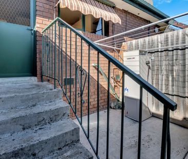 1/9 Lake Street, Reservoir VIC 3073 - Photo 3