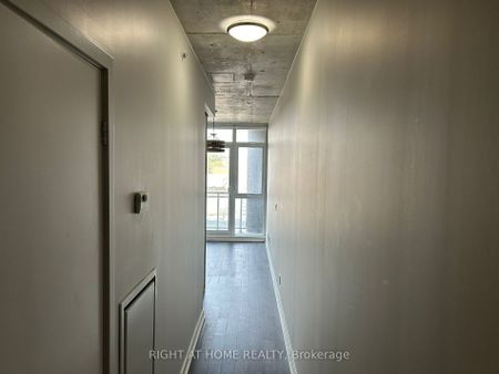 Carlaw Lofts 1190 , #525 - Photo 2