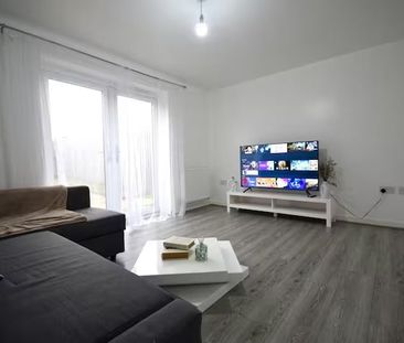 2 Bed Terraced House, Morton Hall Road, M12 - Photo 1