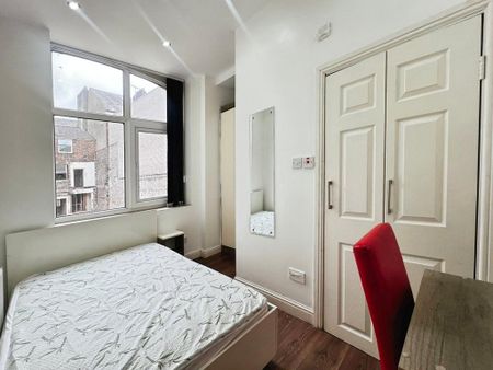 3 bedroom apartment to rent - Photo 3