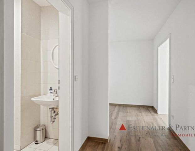 Wohnen trifft Natur - Großzügige Gartenwohnung mit Einbauküche - Photo 1