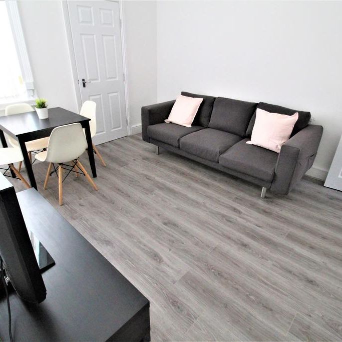 3 bedroom terraced house to rent - Photo 1