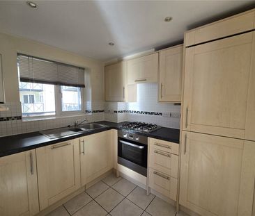 2 bedroom apartment to rent Macquarie Quay, Sovereign Harbour North... - Photo 4