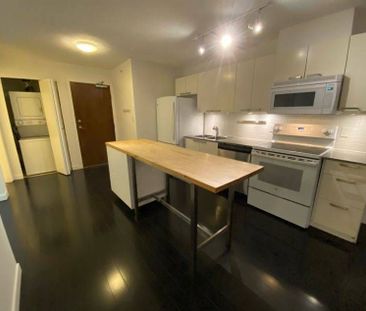 550 Taylor St #905, Vancouver, BC V6B 1R1, Canada - Photo 2