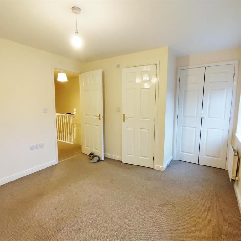 4 bedroom house to rent - Photo 1