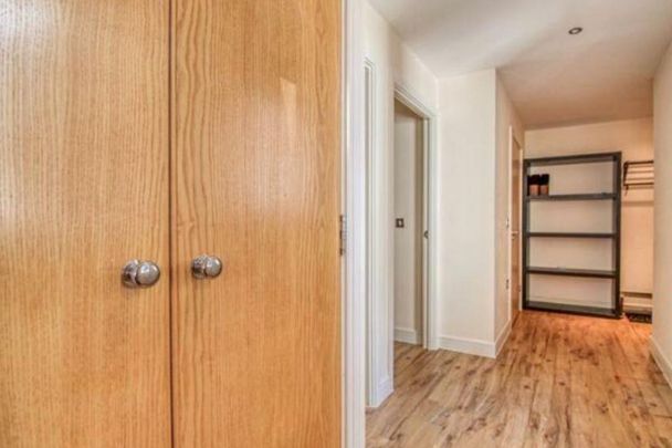 2 bedroom flat to rent - Photo 1