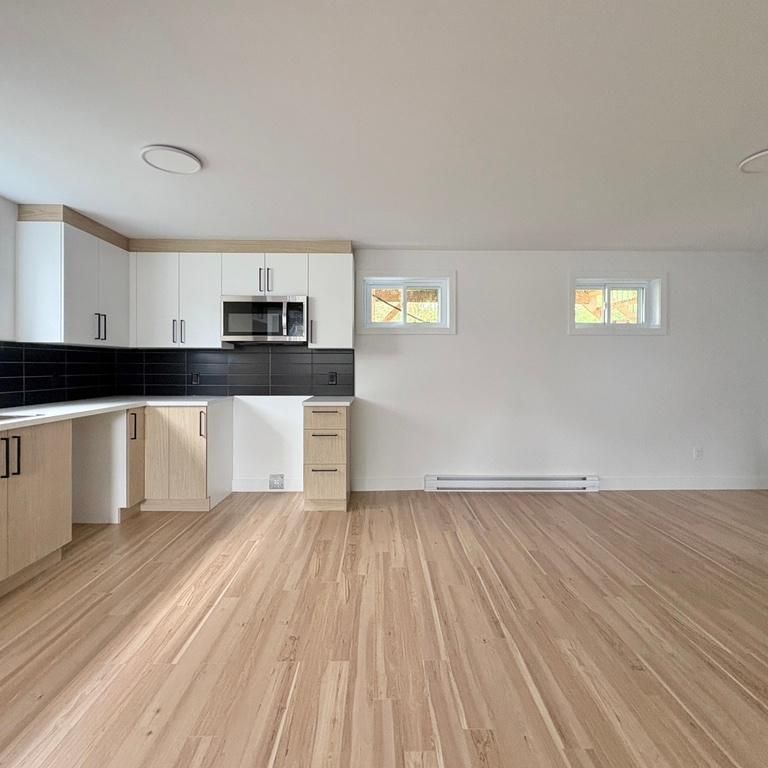 À louer (1 chambre) St-Hubert ***NEUF*** - Photo 1