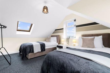 5 bedroom detached house to rent - Photo 5