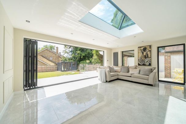 3 bedroom detached bungalow to rent - Photo 1