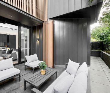 Style and Space in a Vibrant Lifestyle Position - Photo 1