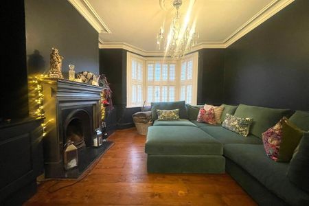 3 bedroom terraced house to rent - Photo 3