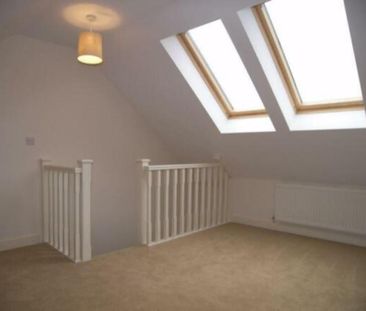 3 Bedroom Town House - Photo 2