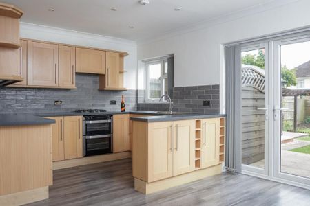 Mill Road, Southampton - Photo 2