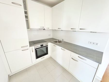 TOPLAGE | HELLE 3 ZIMMER | OPTIMALE RAUMAUFTEILUNG | U-BAHN NÄHE - Foto 3