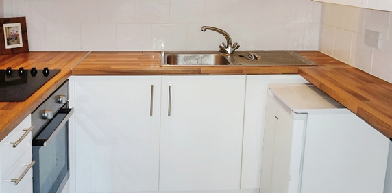 studio to rent Durley Gardens, Bournemouth, BH2 - Photo 2