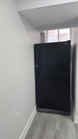 For Lease - 9 Merrybrook Trail Unit# BSMT, Brampton, Ontario - Photo 4