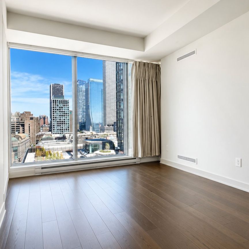 1188 Rue St Antoine O. Montréal (Ville-Marie), QC H3C - Photo 1