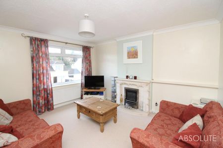 3 bedroom semi-detached house to rent - Photo 2