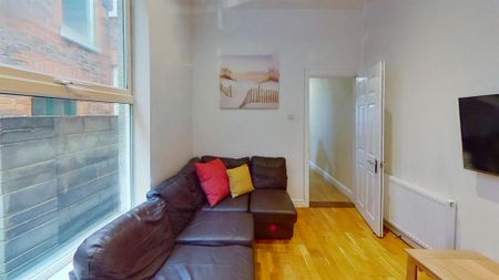 5 bedroom private hall to rent - Photo 2