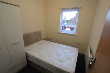 2 bedroom apartment to rent - Photo 3