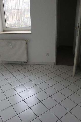 1 Monat kaltmietfrei - schöne 2 Raum Wohnung in ruhiger Zentrumsnähe zu vermieten - Photo 3